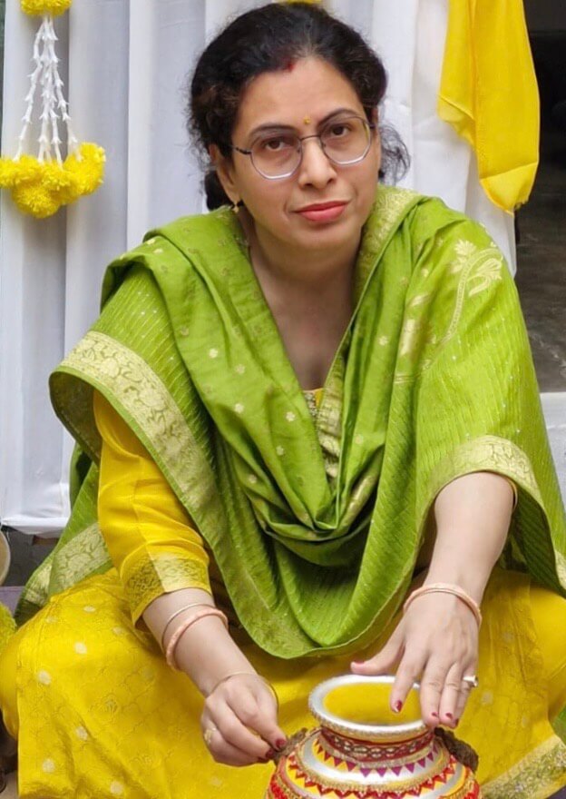 Astrologer-Author-Deepti Singh